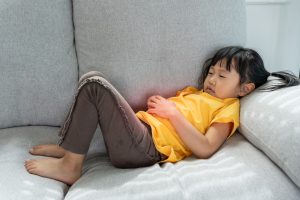 پانکراتیت در کودکان: علل، علائم و روش‌های درمانی